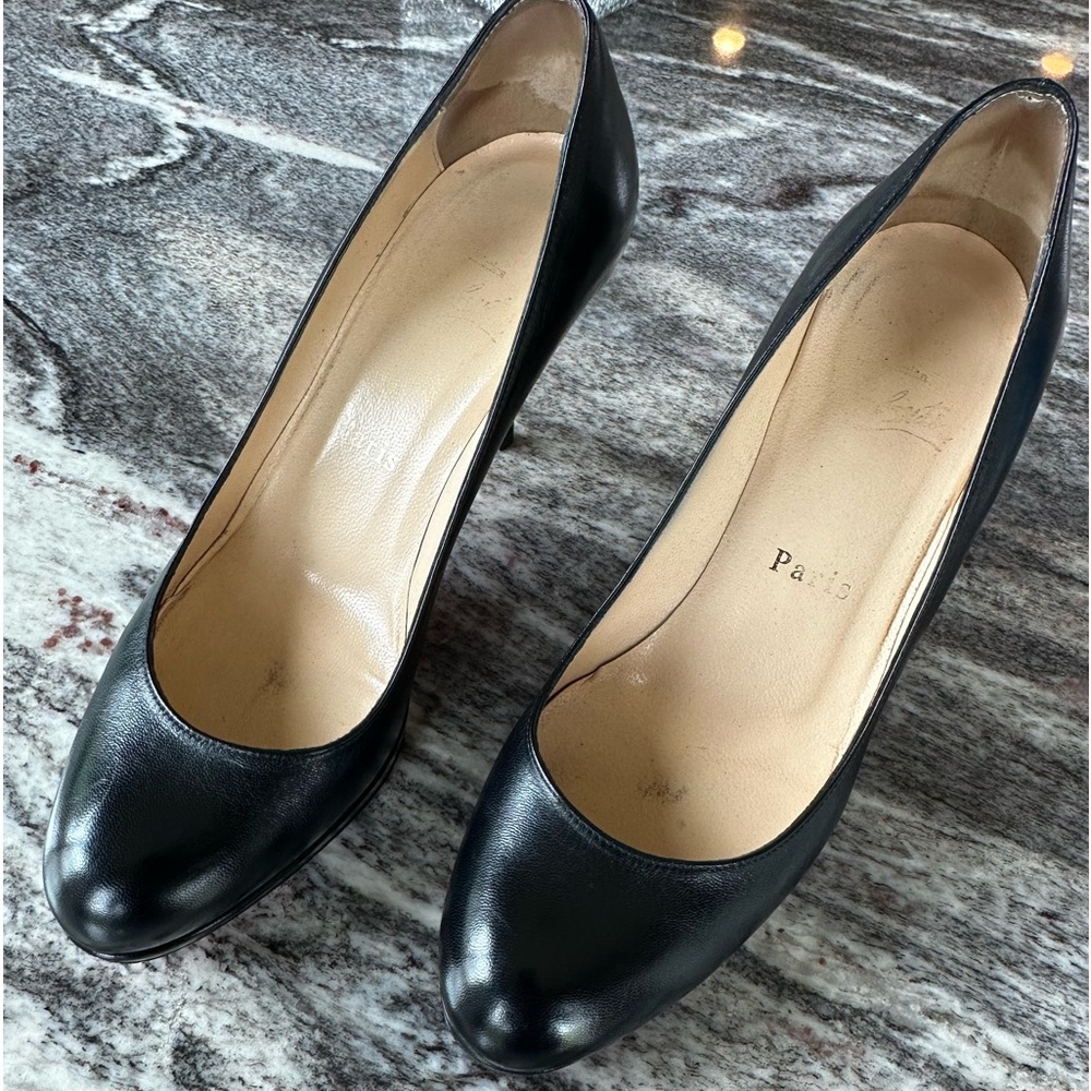 Christian Louboutin platform Pumps! Comes with box!